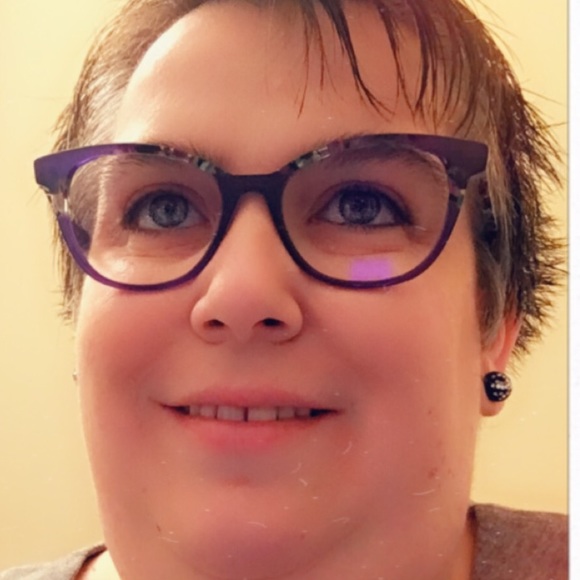 Meet your Posher, Amanda - Picture 1 of 1